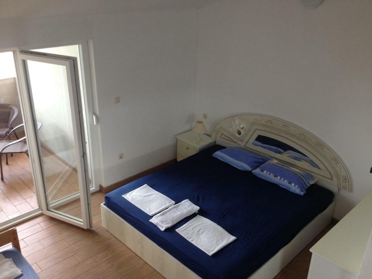 Apartments Dubravka Pirovac Room photo