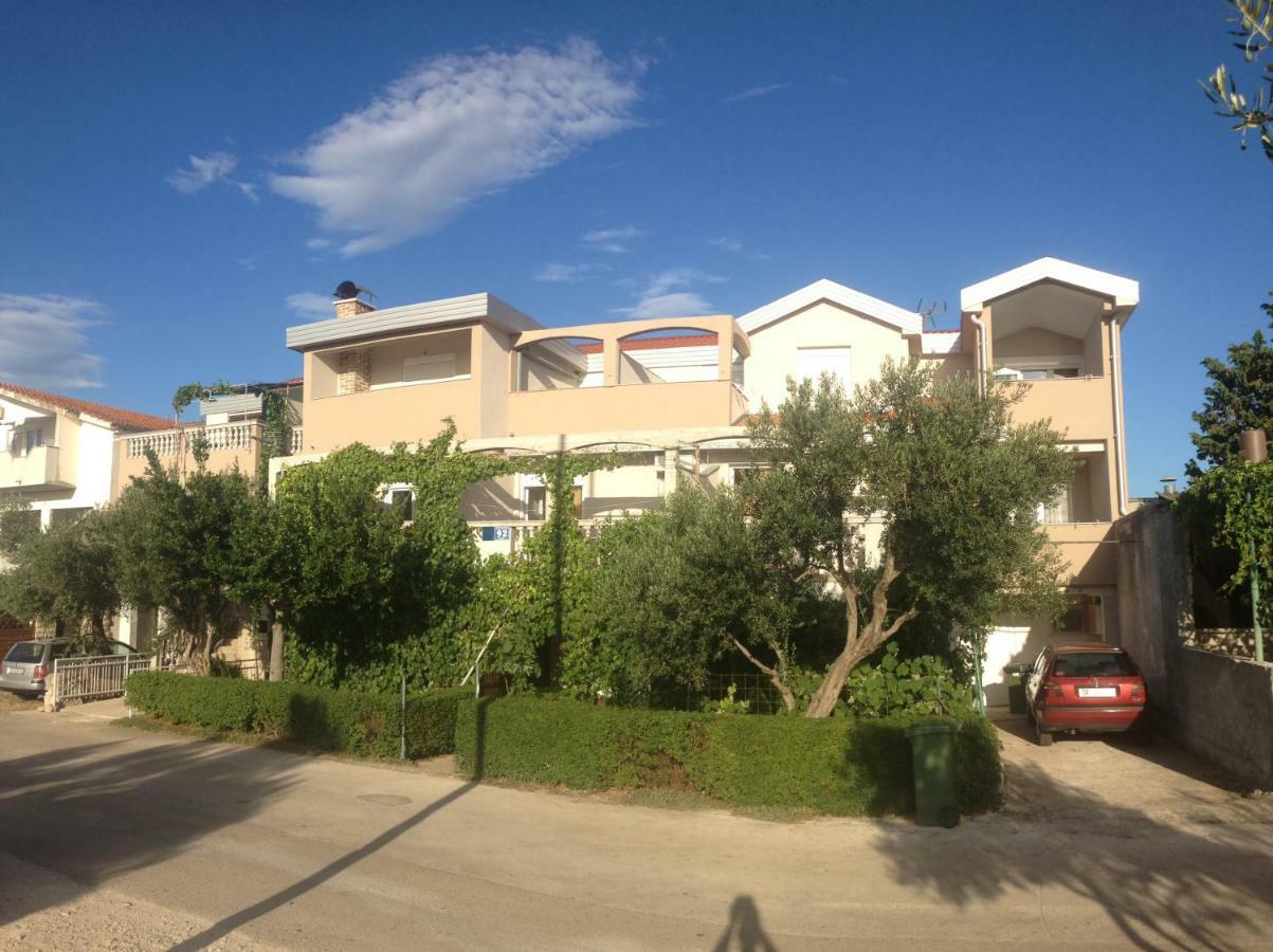 Apartments Dubravka Pirovac Exterior photo
