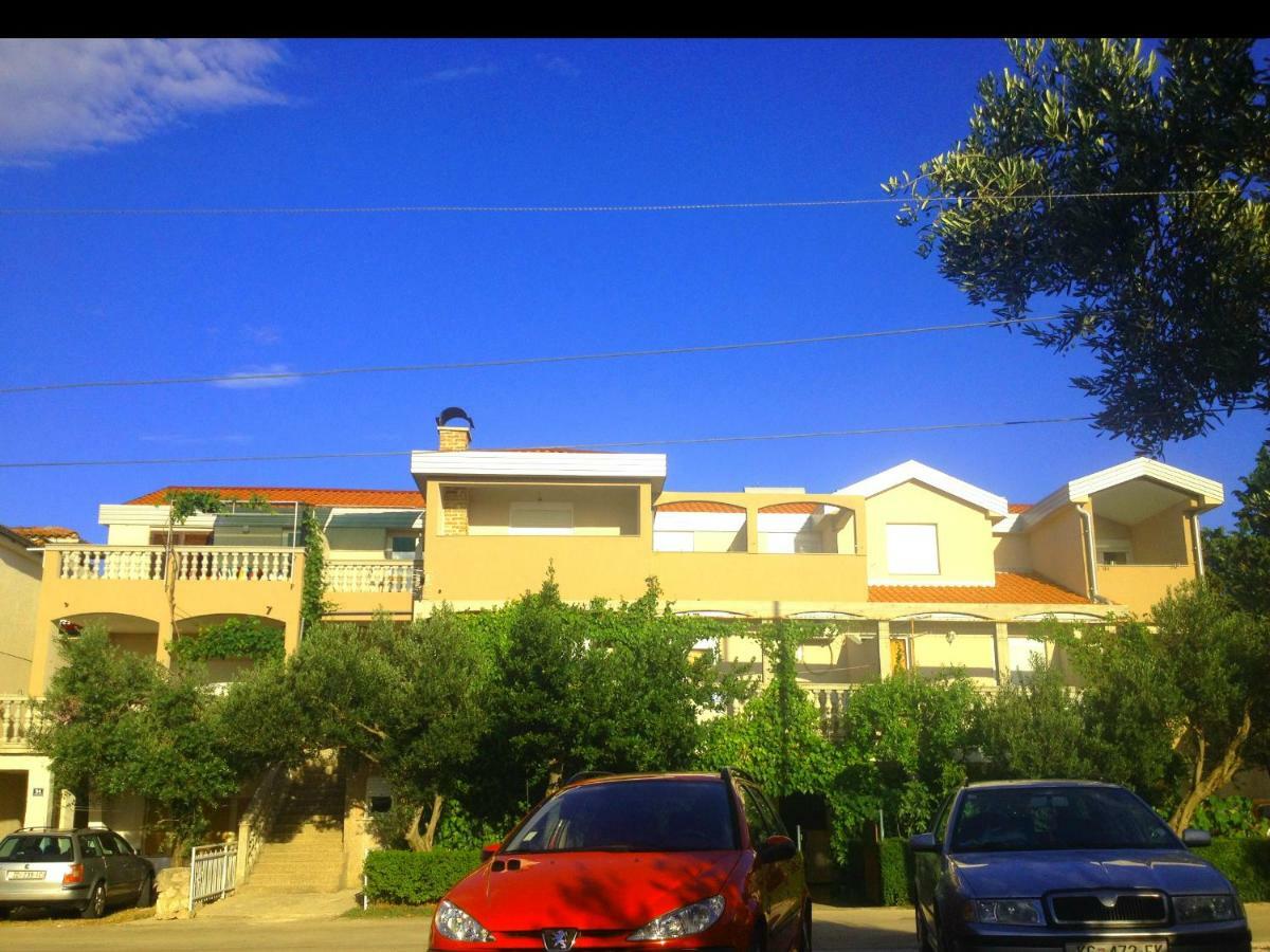 Apartments Dubravka Pirovac Exterior photo